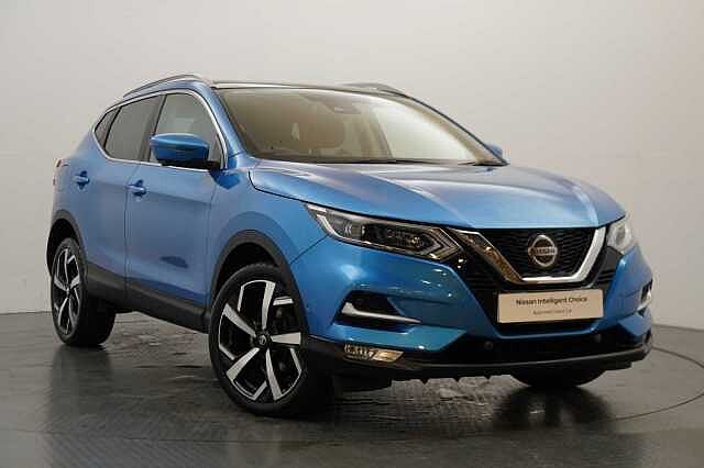 Nissan Qashqai 1.3 DIG-T 160 Tekna with Glass Roof + BOSE Audio and Drive Assist Pack