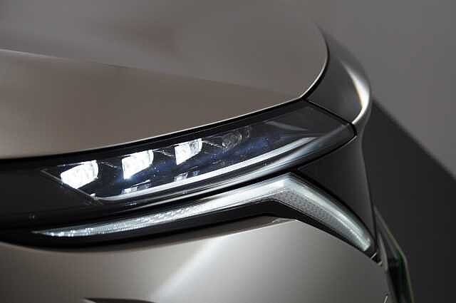 Nissan ARIYA 63KW Advance Auto with Sat Nav and 360 View Cameras