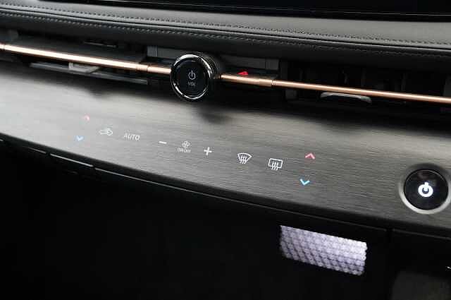 Nissan ARIYA 63KW Advance Auto with Sat Nav and 360 View Cameras