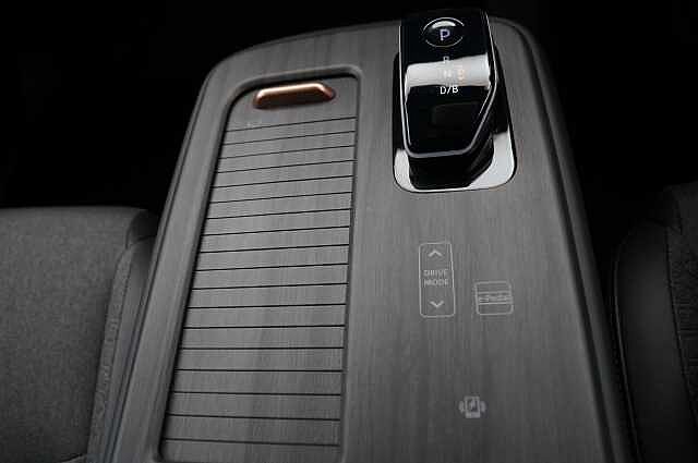 Nissan ARIYA 63KW Advance Auto with Sat Nav and 360 View Cameras