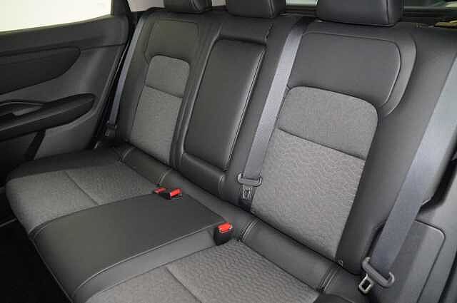 Nissan ARIYA 63KW Advance Auto with Sat Nav and 360 View Cameras