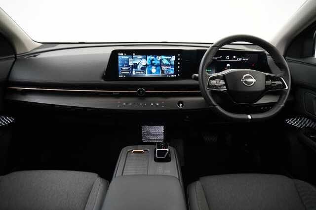 Nissan ARIYA 63KW Advance Auto with Sat Nav and 360 View Cameras