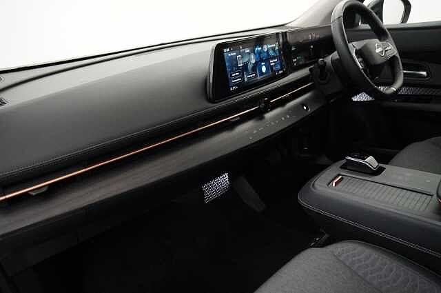 Nissan ARIYA 63KW Advance Auto with Sat Nav and 360 View Cameras