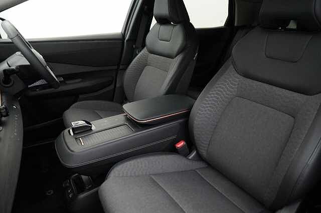 Nissan ARIYA 63KW Advance Auto with Sat Nav and 360 View Cameras