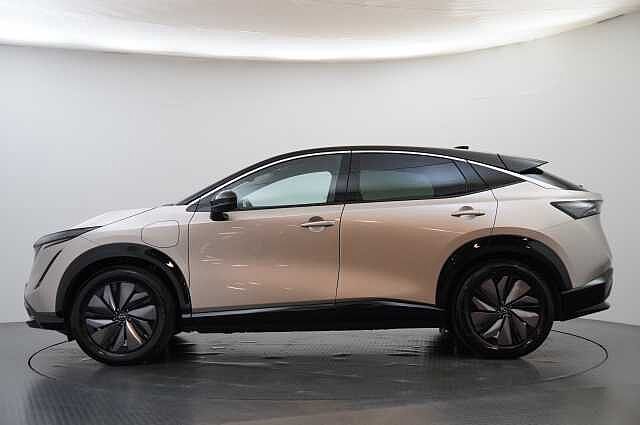 Nissan ARIYA 63KW Advance Auto with Sat Nav and 360 View Cameras