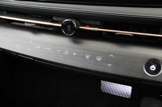 Nissan ARIYA 63KW Advance Auto with Sky Roof Pack + Sat Nav and 360 View Cameras
