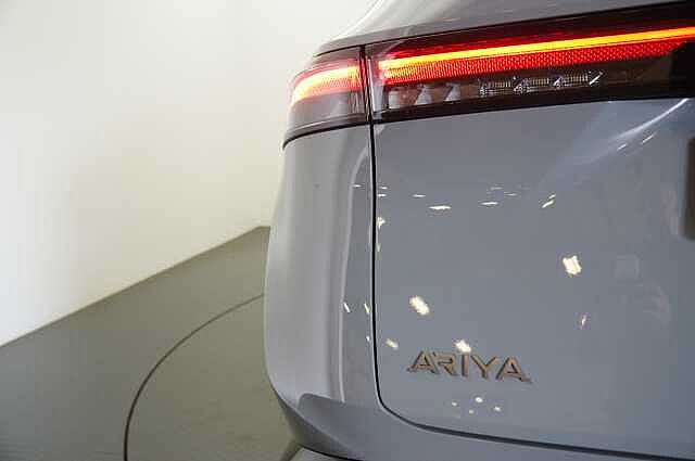Nissan ARIYA 63KW Advance Auto with Sky Roof Pack + Sat Nav and 360 View Cameras