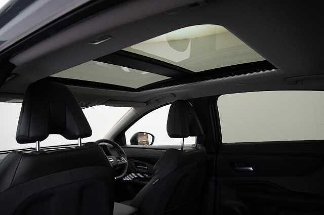 Nissan ARIYA 63KW Advance Auto with Sky Roof Pack + Sat Nav and 360 View Cameras