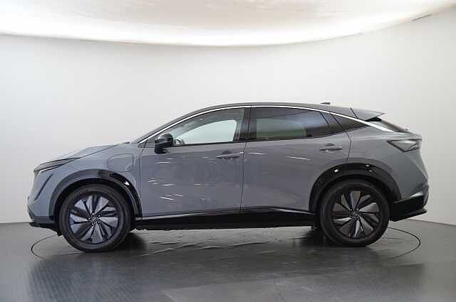 Nissan ARIYA 63KW Advance Auto with Sky Roof Pack + Sat Nav and 360 View Cameras