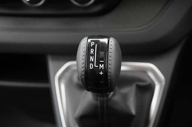 Nissan Primastar 2.0 dCi 150 Tekna Auto L1H1 3.0T Panel Van with Sat Nav and Air Con