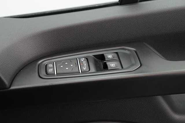 Nissan Primastar 2.0 dCi 150 Tekna Auto L1H1 3.0T Panel Van with Sat Nav and Air Con