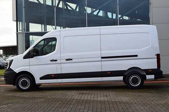 Nissan Interstar 2.0 dCi 150 Acenta L3 H2 3.5T Panel Van