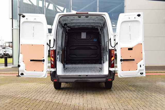 Nissan Interstar 2.0 dCi 150 Acenta L3 H2 3.5T Panel Van