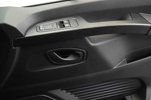 Nissan Primastar 2.0 dCi 130 Acenta L1 H1 3.0T Panel Van + Offside Door Pack