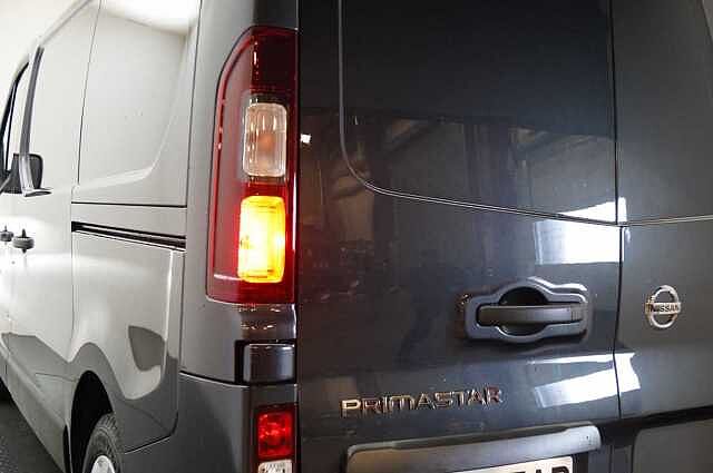 Nissan Primastar 2.0 dCi 130 Acenta L1 H1 3.0T Panel Van + Offside Door Pack