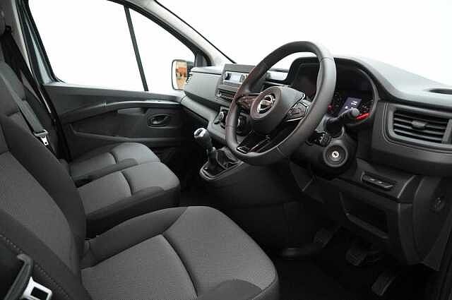 Nissan Primastar 2.0 dCi 130 Acenta L1 H1 3.0T Panel Van + Offside Door Pack