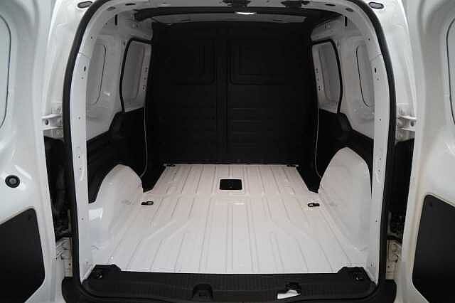 Nissan Townstar EV 45KW Tekna Auto L1 Van with Sat Nav and Rear View Camera