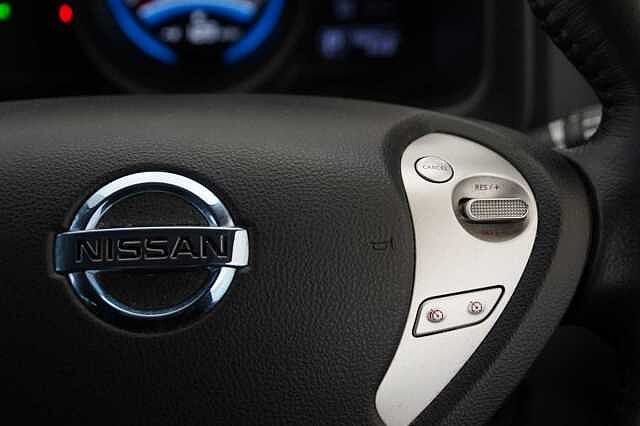 Nissan e-NV200 Combi 40KW Evalia Auto with 7 Seats and Sat Nav + Heat Pack Upgrade