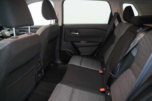 Nissan X-Trail 1.5 VC-T MH 163 N-Connecta X-Tronic Auto with 5 Seats + Nav and 360 Cameras