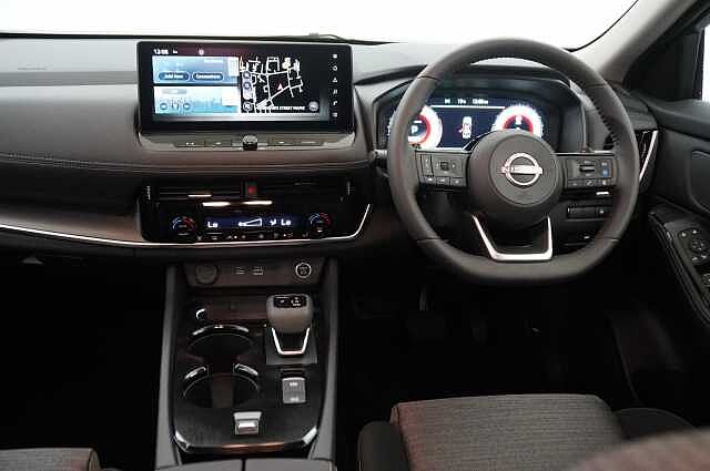 Nissan X-Trail 1.5 VC-T MH 163 N-Connecta X-Tronic Auto with 5 Seats + Nav and 360 Cameras