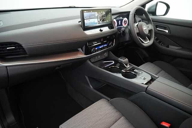 Nissan X-Trail 1.5 VC-T MH 163 N-Connecta X-Tronic Auto with 5 Seats + Nav and 360 Cameras