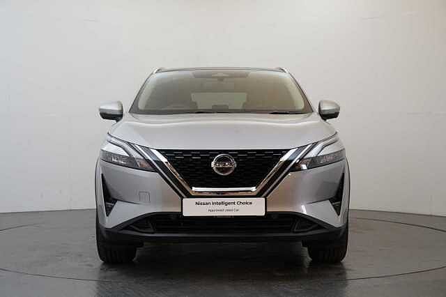Nissan Qashqai 1.3 DIG-T MH 158 N-Connecta X-Tronic Auto with Glass Roof Pack Upgrade