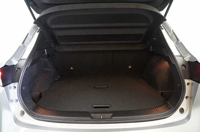 Nissan Qashqai 1.3 DIG-T MH 158 N-Connecta X-Tronic Auto with Glass Roof Pack Upgrade
