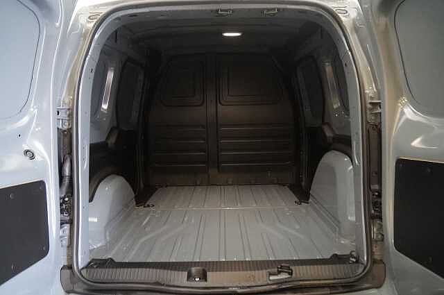 Nissan Townstar 1.3 TCE 130 Tekna L1 Panel Van with Air Con + Sat Nav and Rear Camera