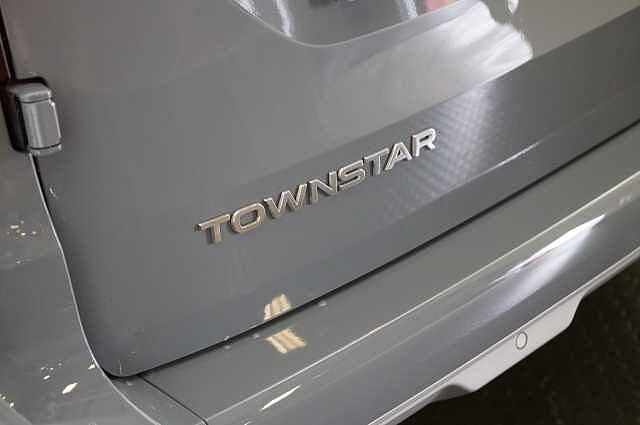 Nissan Townstar 1.3 TCE 130 Tekna L1 Panel Van with Air Con + Sat Nav and Rear Camera