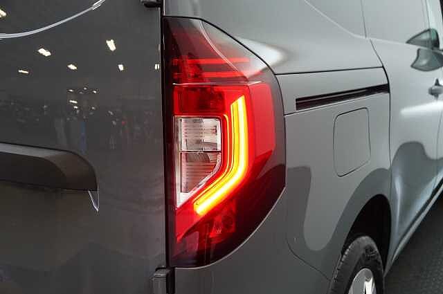 Nissan Townstar 1.3 TCE 130 Tekna L1 Panel Van with Air Con + Sat Nav and Rear Camera