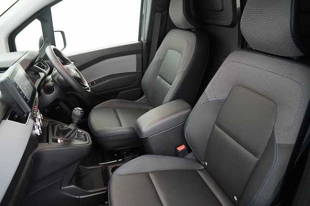 Nissan Townstar 1.3 TCE 130 Tekna L1 Panel Van with Air Con + Sat Nav and Rear Camera