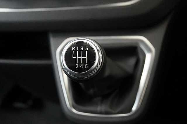 Nissan Primastar 2.0 dCi 130 Tekna L1 H1 2.8T Panel Van with Sat Nav and Rear View Camera