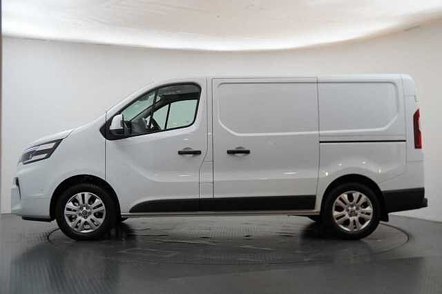 Nissan Primastar 2.0 dCi 130 Tekna L1 H1 2.8T Panel Van with Sat Nav and Rear View Camera