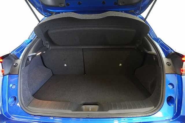 Nissan Juke 1.6 143 HEV Hybrid N-Connecta Auto with Sat Nav and Rear View Camera