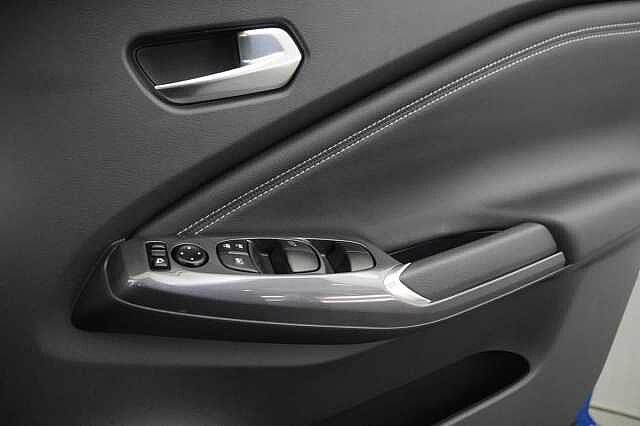 Nissan Juke 1.6 143 HEV Hybrid N-Connecta Auto with Sat Nav and Rear View Camera