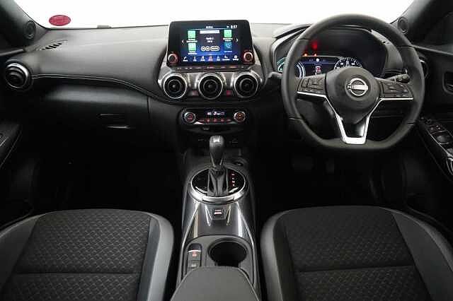 Nissan Juke 1.6 143 HEV Hybrid N-Connecta Auto with Sat Nav and Rear View Camera