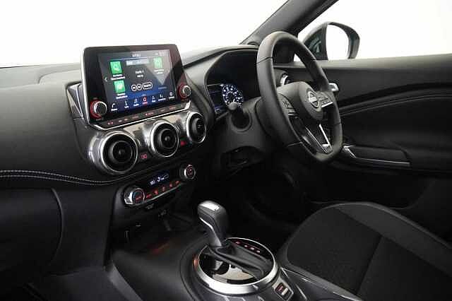 Nissan Juke 1.6 143 HEV Hybrid N-Connecta Auto with Sat Nav and Rear View Camera