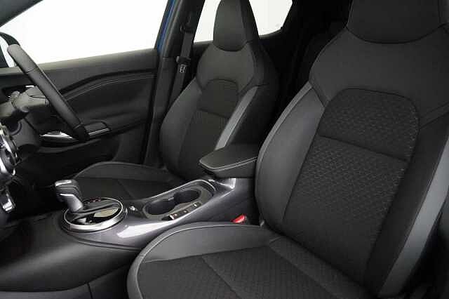 Nissan Juke 1.6 143 HEV Hybrid N-Connecta Auto with Sat Nav and Rear View Camera