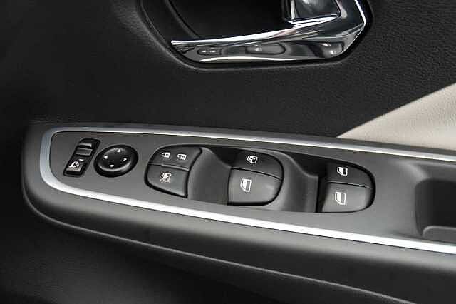 Nissan Micra 1.0 IG-T 92 Tekna with BOSE Audio + Nav and 360 Around View Cameras