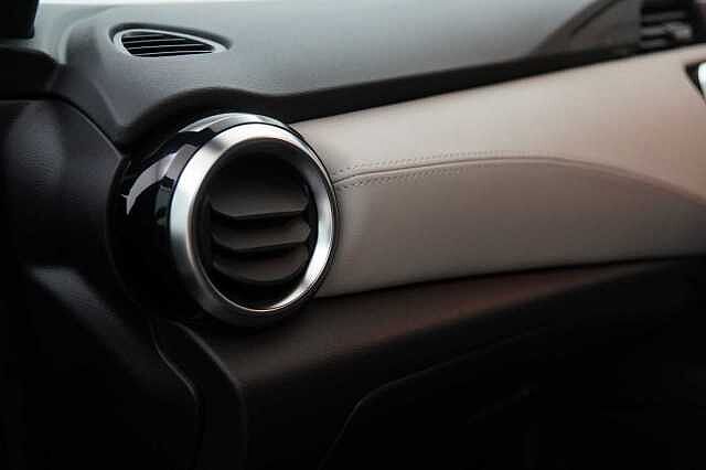 Nissan Micra 1.0 IG-T 92 Tekna with BOSE Audio + Nav and 360 Around View Cameras