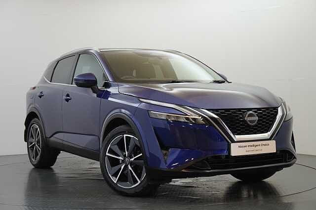 Nissan Qashqai 1.3 DIG-T  MH 140 Tekna with Glass Roof and Drive Assist Technology