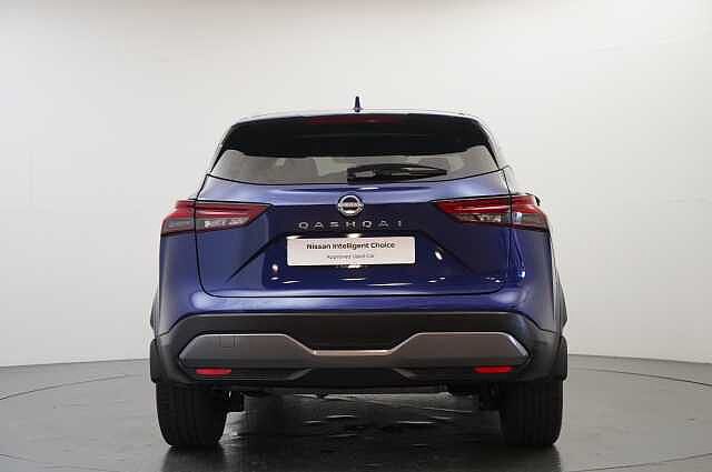 Nissan Qashqai 1.3 DIG-T  MH 140 Tekna with Glass Roof and Drive Assist Technology