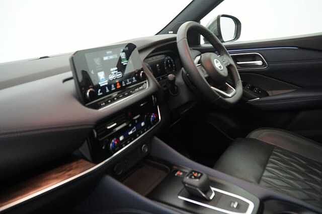 Nissan Qashqai 1.3 DIG-T MH 158 2WD Tekna+ X-Tronic Auto with BOSE and Pro Pilot Assist
