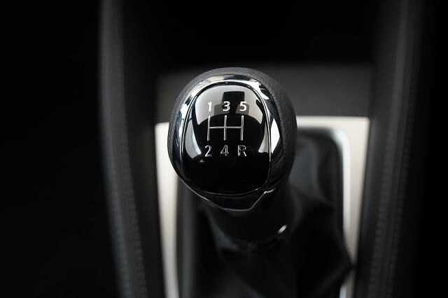 Nissan Micra 1.0 IG-T 92 Acenta with Air Con And Apple + Android Integration