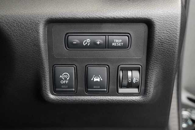 Nissan Micra 1.0 IG-T 92 Acenta with Air Con And Apple + Android Integration