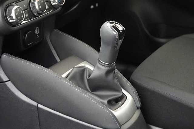 Nissan Micra 1.0 IG-T 92 Acenta with Air Con And Apple + Android Integration