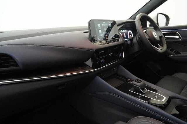 Nissan Qashqai 1.3 DIG-T MH 158 2WD Tekna+ X-Tronic Auto with Pro Pilot and BOSE Audio