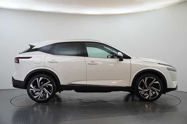 Nissan Qashqai 1.3 DIG-T MH 158 2WD Tekna+ X-Tronic Auto with Pro Pilot and BOSE Audio