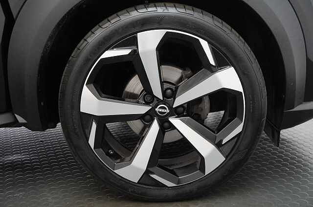 Nissan Juke 1.6 143 HEV Tekna Auto with BOSE Audio and Pro Pilot Technology