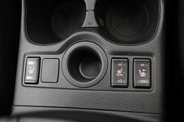 Nissan X-Trail 1.6 dCi 130 2WD Tekna with 5 Seats and BOSE Audio + Detachable Tow Bar